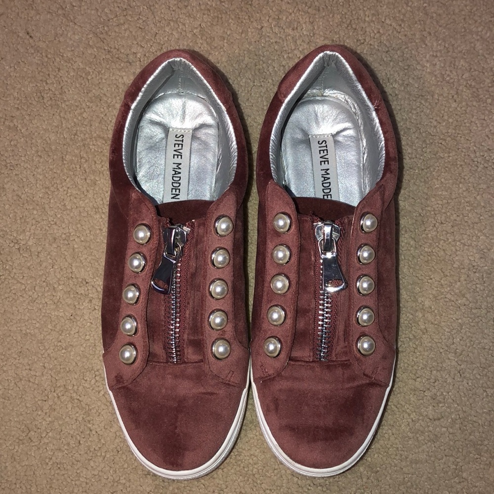 Steve Madden pink velvet sneakers